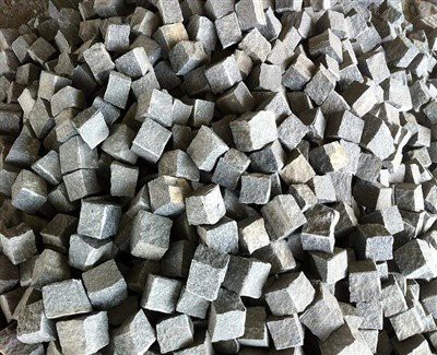 Ciottoli di granito grigio G654 Finitrici fiammate grigio chiaro argento