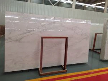 Lastre di marmo bianche orientali