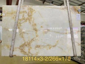 Lastra onyx in marmo bianco
